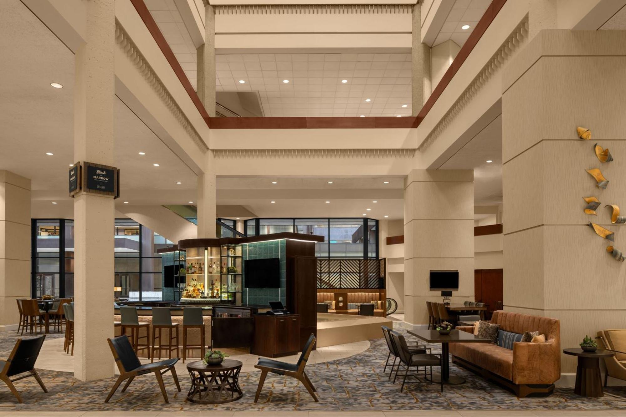 Des Moines Marriott Downtown Hotel Exterior photo